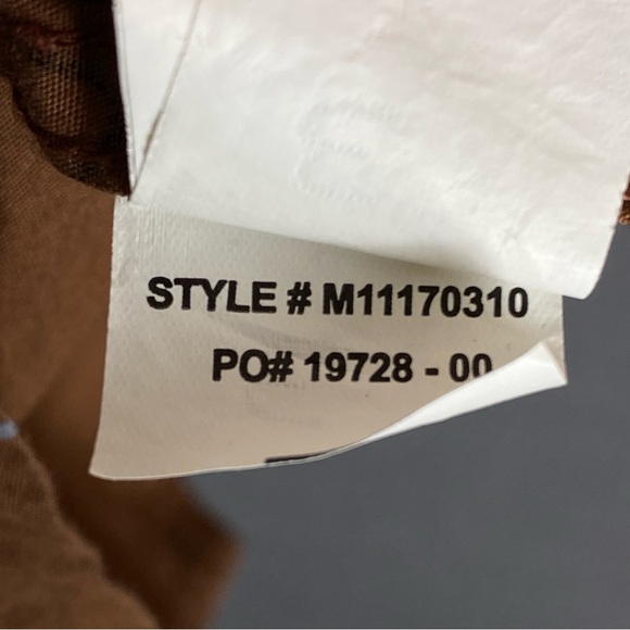 Prana Broderick Button Shirt Men’s Medium Brown Carabiners All Over Print Hiking - Picture 8 of 9